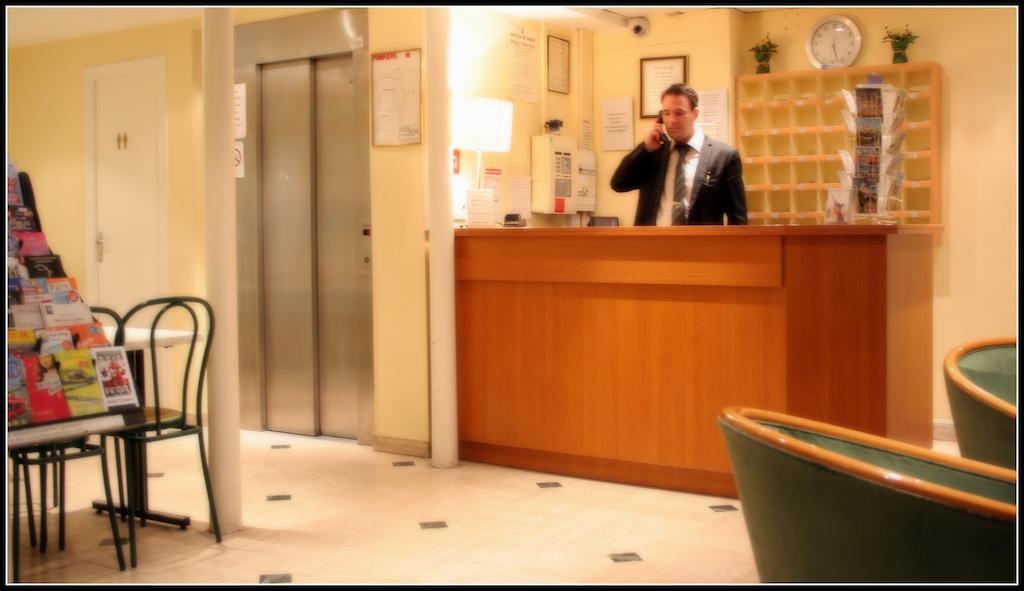 Pax Hotel Paris 18E Exterior foto
